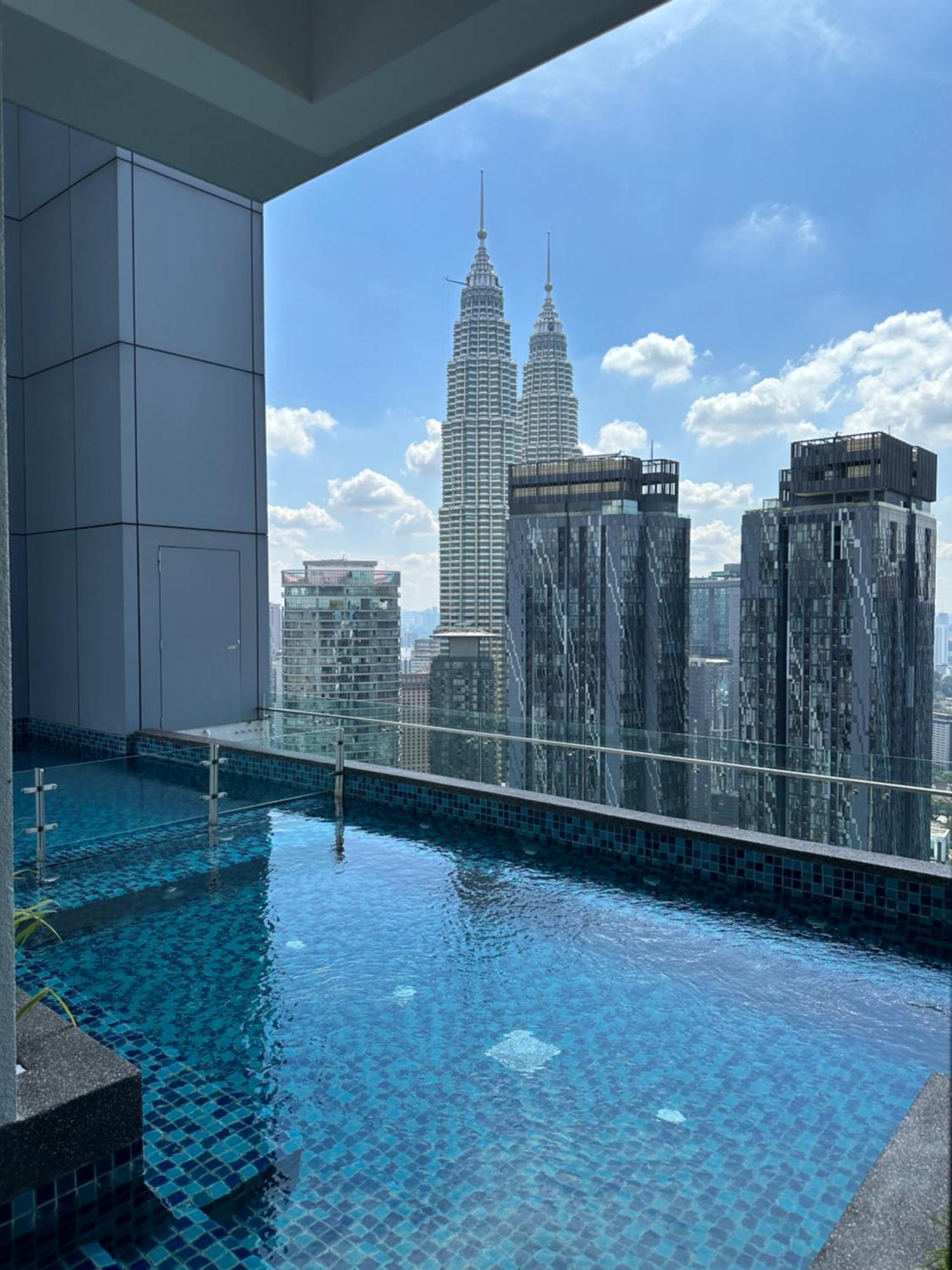 Royce Residences By Romeo Bnb Kuala Lumpur Luaran gambar