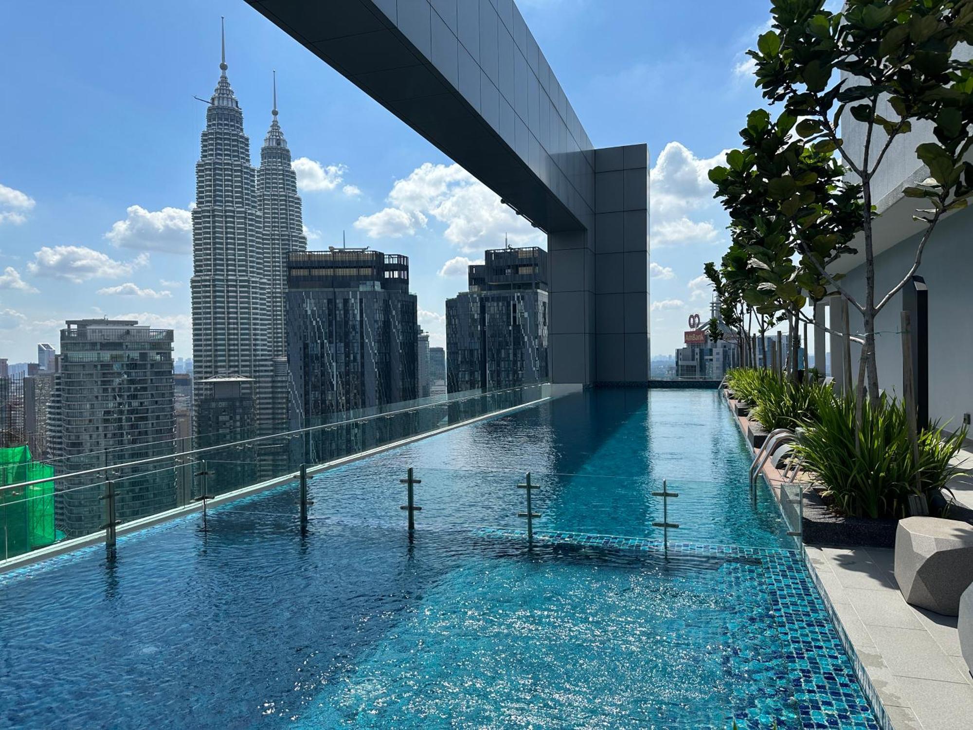 Royce Residences By Romeo Bnb Kuala Lumpur Luaran gambar