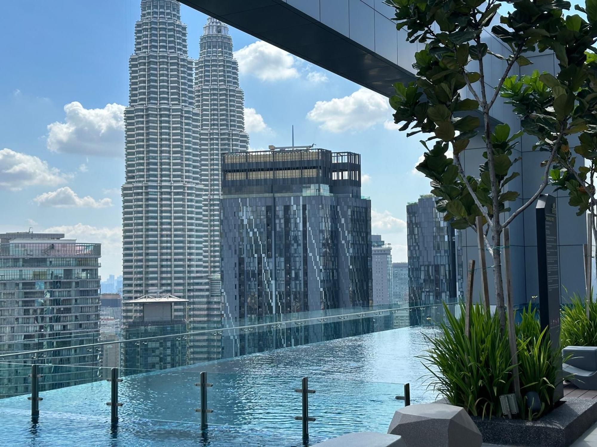 Royce Residences By Romeo Bnb Kuala Lumpur Luaran gambar