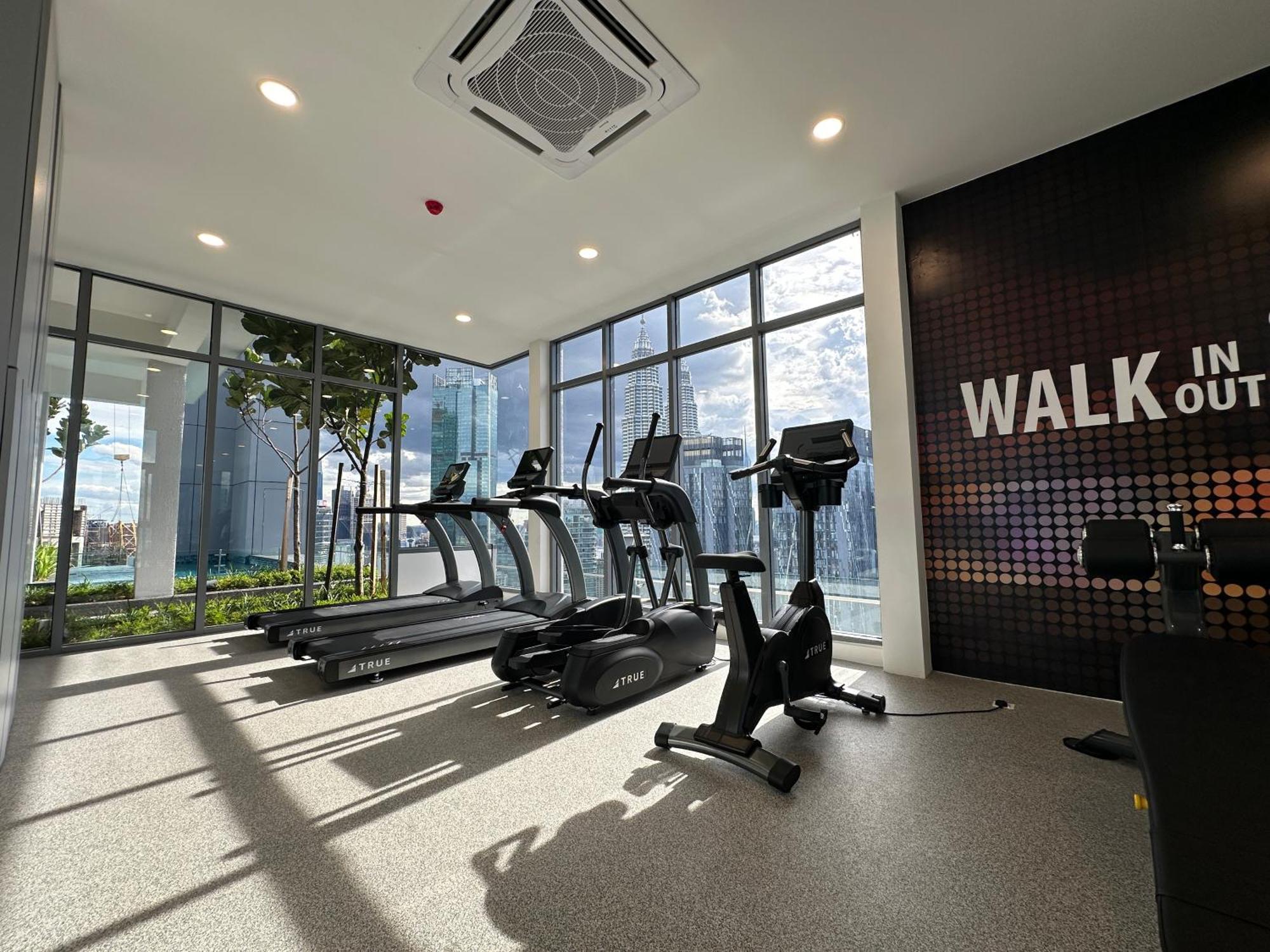 Royce Residences By Romeo Bnb Kuala Lumpur Luaran gambar